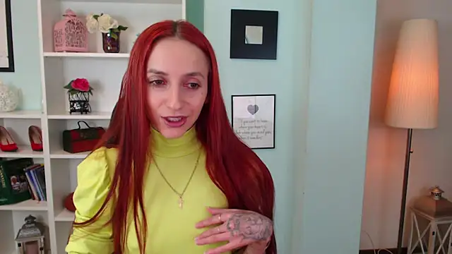 Julia Jae online show from September 26, 6:17 am