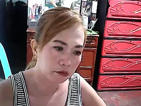 Snapshot of sexyannie25 chatting on June 13, 7:23 pm sexyannie25 online show from June 13, 7:23 pm