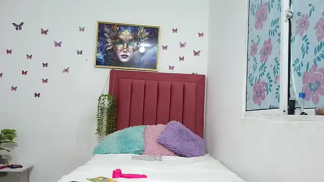 Snapshot of Daniiela_lan chatting on October 9, 3:04 am Daniiela lan online show from October 9, 3:04 am