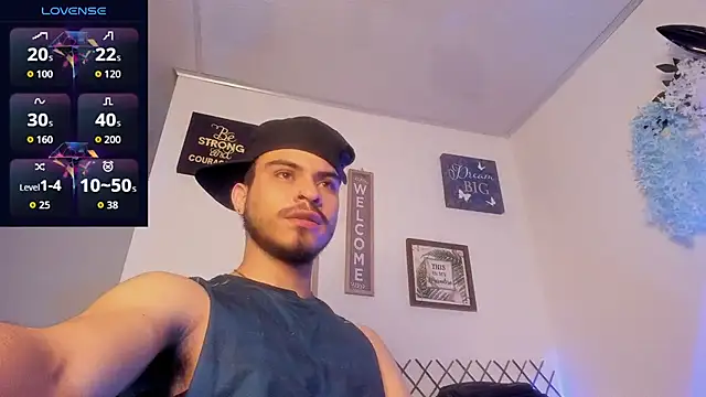 Snapshot of Bastian_MCcormick chatting on May 15, 12:39 am Bastian MCcormick online show from May 15, 12:39 am