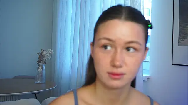 Snapshot of vvillywonka chatting on July 15, 1:55 am vvillywonka online show from July 15, 1:55 am