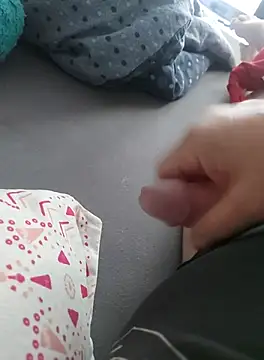 Snapshot of nikfu274 chatting on September 28, 6:41 am nikfu274 online show from September 28, 6:41 am