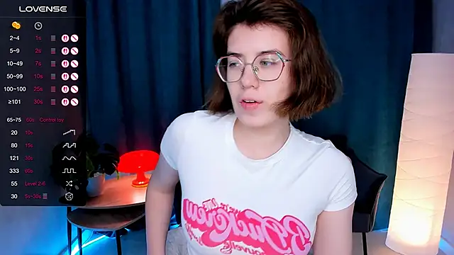 BellaCaress online show from November 30, 2:15 am