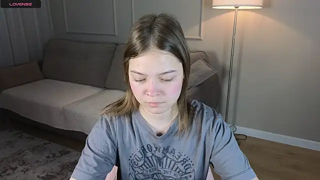 patriciapink online show from May 2, 9:36 am