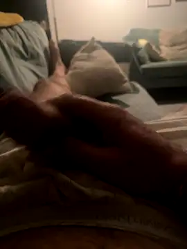 Snapshot of Bigtitsloveshow chatting on October 16, 1:28 am Bigtitsloveshow online show from October 16, 1:28 am