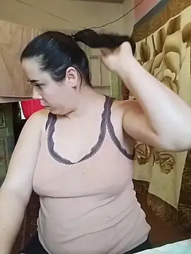 Snapshot of CutieMarine chatting on December 16, 12:21 pm CutieMarine online show from December 16, 12:21 pm