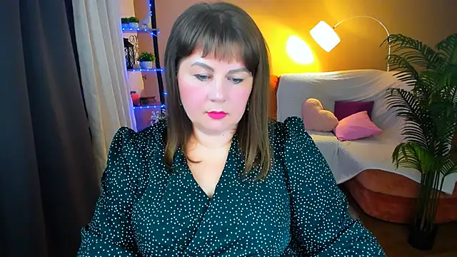 Snapshot of CrystaalStaar chatting on November 14, 9:35 pm CrystaalStaar online show from November 14, 9:35 pm