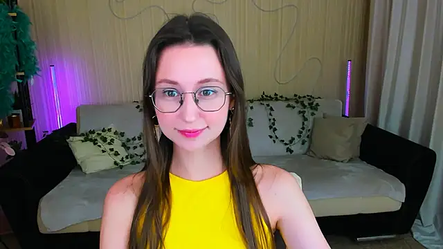 YourLovellyStory online show from November 24, 4:51 pm