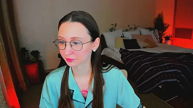 YourLovellyStory online show from February 9, 11:36 am