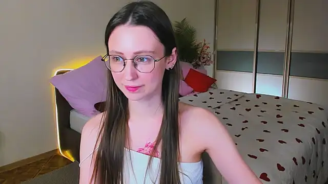 YourLovellyStory online show from April 29, 4:55 pm
