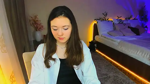 Snapshot of AlluringLookk chatting on November 8, 9:09 am AlluringLookk online show from November 8, 9:09 am