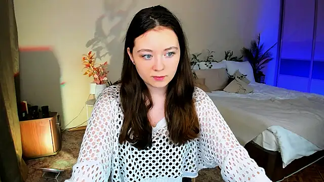 Snapshot of AlluringLookk chatting on November 18, 11:14 am AlluringLookk online show from November 18, 11:14 am