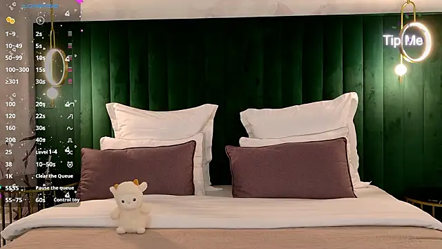 VanessaFields online show from February 5, 3:05 pm