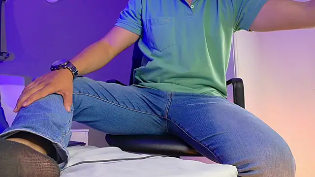 MrFox   online show from December 2, 12:05 am