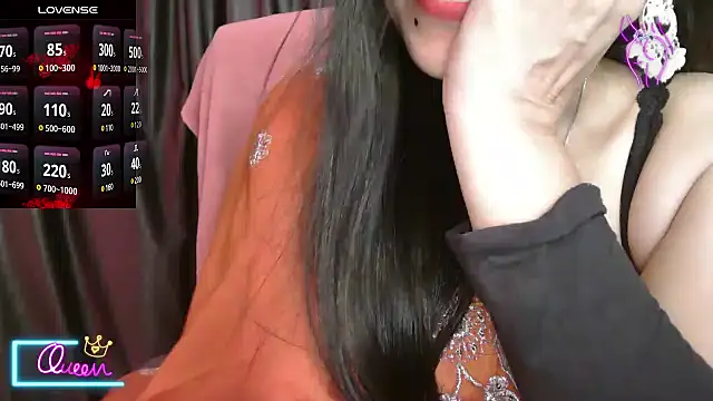Snapshot of officialbhabhi chatting on June 15, 5:53 am officialbhabhi online show from June 15, 5:53 am