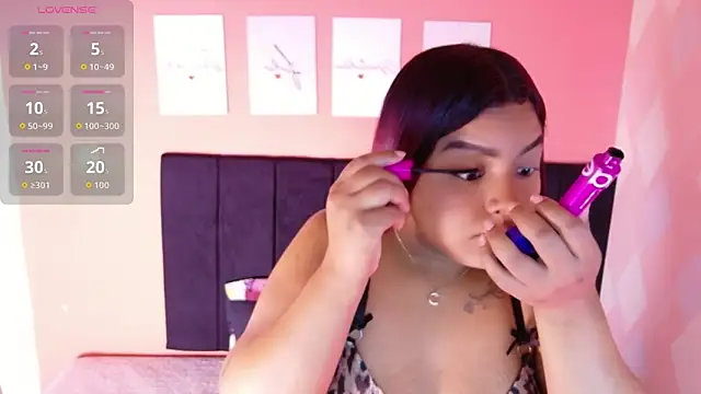 curvybrunnett online show from March 12, 12:55 pm