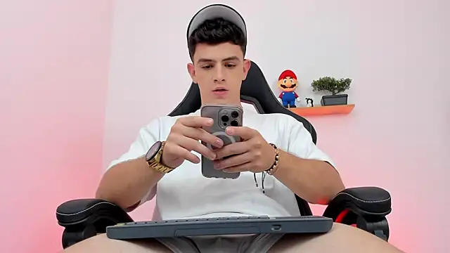 Mikecooper online show from February 10, 6:28 am