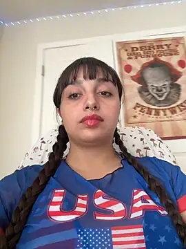 CharmingMaddie online show from September 30, 3:17 pm