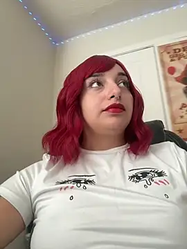 CharmingMaddie online show from November 5, 3:56 pm