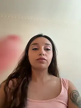 Snapshot of CharmingMaddie chatting on May 16, 7:34 pm CharmingMaddie online show from May 16, 7:34 pm