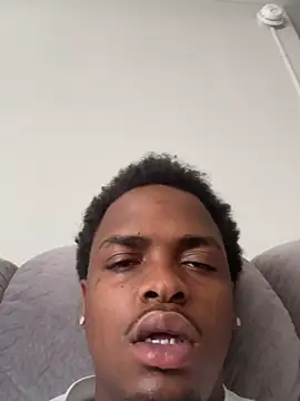 savagescott1 online show from September 24, 3:59 pm