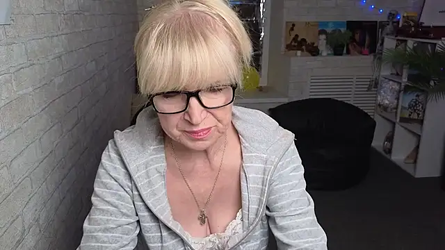 Snapshot of Sabina_Ros chatting on September 30, 7:24 am Sabina Ros online show from September 30, 7:24 am