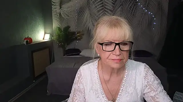 Snapshot of Sabina_Ros chatting on October 21, 8:48 am Sabina Ros online show from October 21, 8:48 am