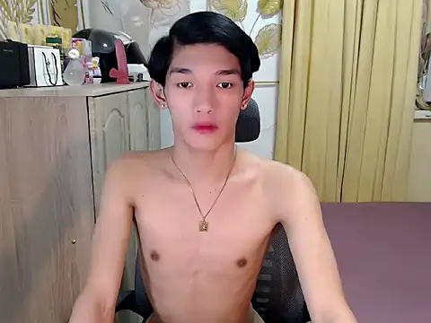 Snapshot of fuckerfriendsxx chatting on July 21, 7:32 am fuckerfriendsxx online show from July 21, 7:32 am