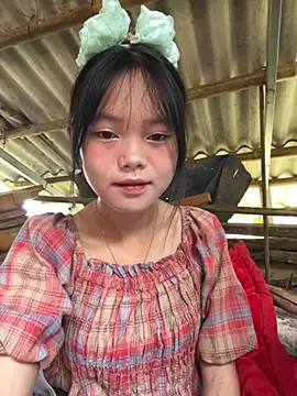 Snapshot of AdamLazis chatting on October 23, 1:16 am AdamLazis online show from October 23, 1:16 am