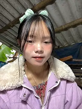 Snapshot of AdamLazis chatting on November 8, 1:06 am AdamLazis online show from November 8, 1:06 am