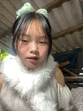 Snapshot of AdamLazis chatting on November 17, 12:49 am AdamLazis online show from November 17, 12:49 am