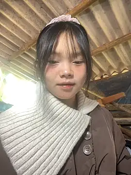 Snapshot of AdamLazis chatting on November 29, 1:52 am AdamLazis online show from November 29, 1:52 am