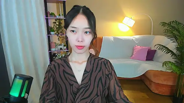Snapshot of SoulHarmoonyy chatting on September 18, 1:02 pm SoulHarmoonyy online show from September 18, 1:02 pm