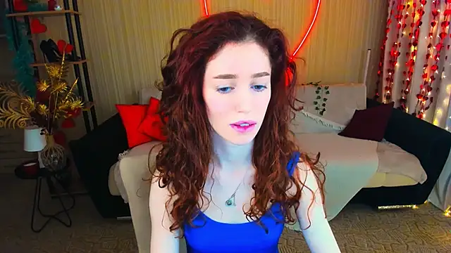 ChristinaConteeree online show from March 20, 7:19 pm