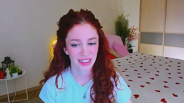 Snapshot of ChristinaConteeree chatting on May 8, 7:19 pm ChristinaConteeree online show from May 8, 7:19 pm