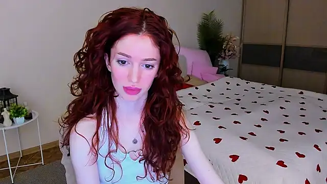 Snapshot of ChristinaConteeree chatting on May 10, 4:39 am ChristinaConteeree online show from May 10, 4:39 am