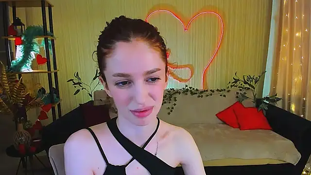 Snapshot of ChristinaConteeree chatting on May 14, 1:40 pm ChristinaConteeree online show from May 14, 1:40 pm