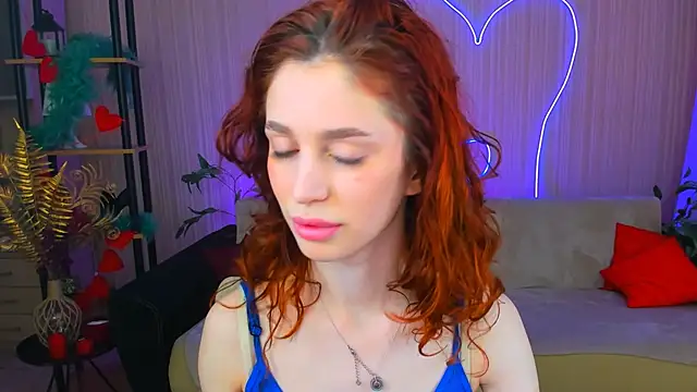 Snapshot of ChristinaConteeree chatting on May 28, 11:07 am ChristinaConteeree online show from May 28, 11:07 am
