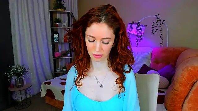 Snapshot of ChristinaConteeree chatting on June 3, 7:08 pm ChristinaConteeree online show from June 3, 7:08 pm