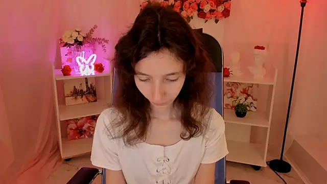 EmmanuellBrown online show from September 20, 4:13 am