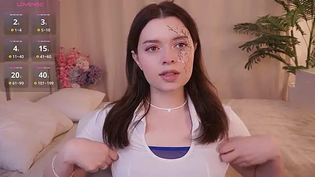 Snapshot of BlissHey chatting on October 27, 4:11 pm BlissHey online show from October 27, 4:11 pm