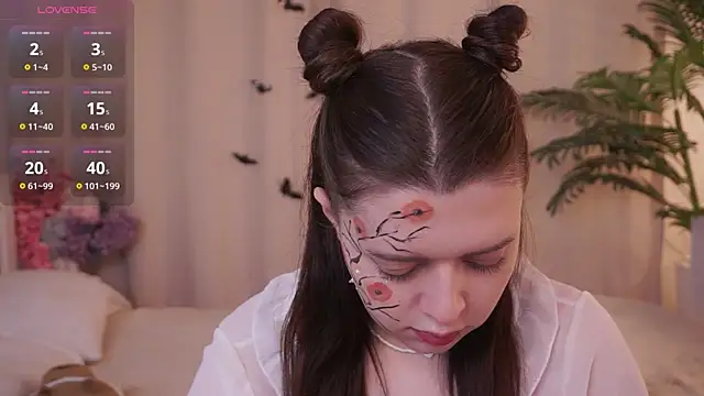 Snapshot of BlissHey chatting on October 28, 3:47 pm BlissHey online show from October 28, 3:47 pm