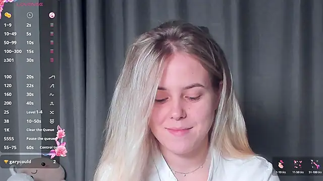 Snapshot of AngelAnty chatting on October 27, 3:27 pm AngelAnty online show from October 27, 3:27 pm