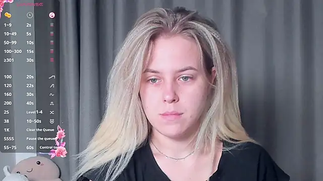 Snapshot of AngelAnty chatting on October 30, 3:02 pm AngelAnty online show from October 30, 3:02 pm