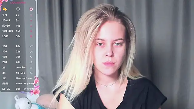 Snapshot of AngelAnty chatting on November 2, 3:03 pm AngelAnty online show from November 2, 3:03 pm