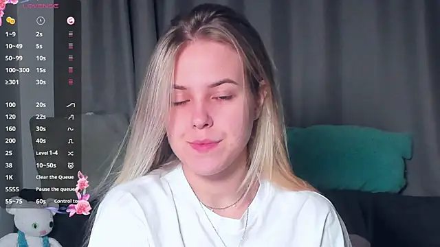 Snapshot of AngelAnty chatting on November 6, 3:24 pm AngelAnty online show from November 6, 3:24 pm