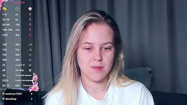 Snapshot of AngelAnty chatting on November 14, 1:10 pm AngelAnty online show from November 14, 1:10 pm