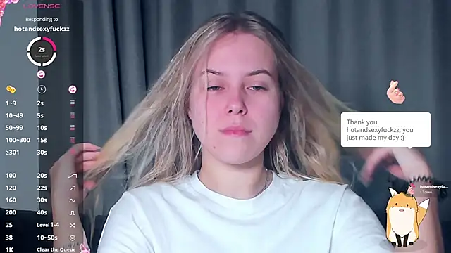 Snapshot of AngelAnty chatting on November 15, 1:07 pm AngelAnty online show from November 15, 1:07 pm