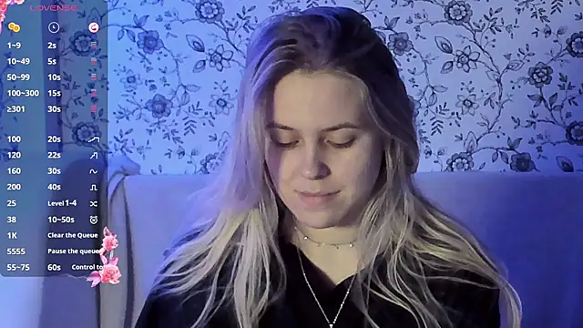 Snapshot of AngelAnty chatting on December 14, 1:16 pm AngelAnty online show from December 14, 1:16 pm