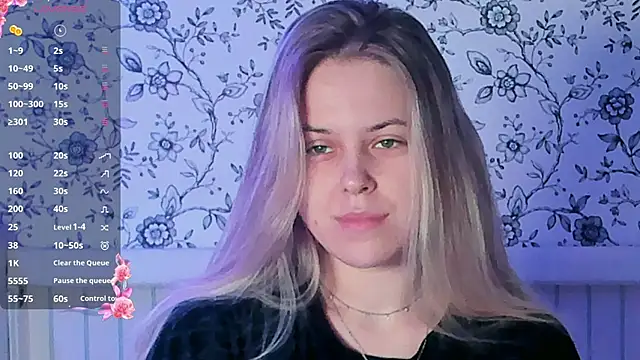 Snapshot of AngelAnty chatting on February 26, 3:22 pm AngelAnty online show from February 26, 3:22 pm